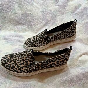 Clarks Slip On Cloudsteppers Leopard Print Size 7